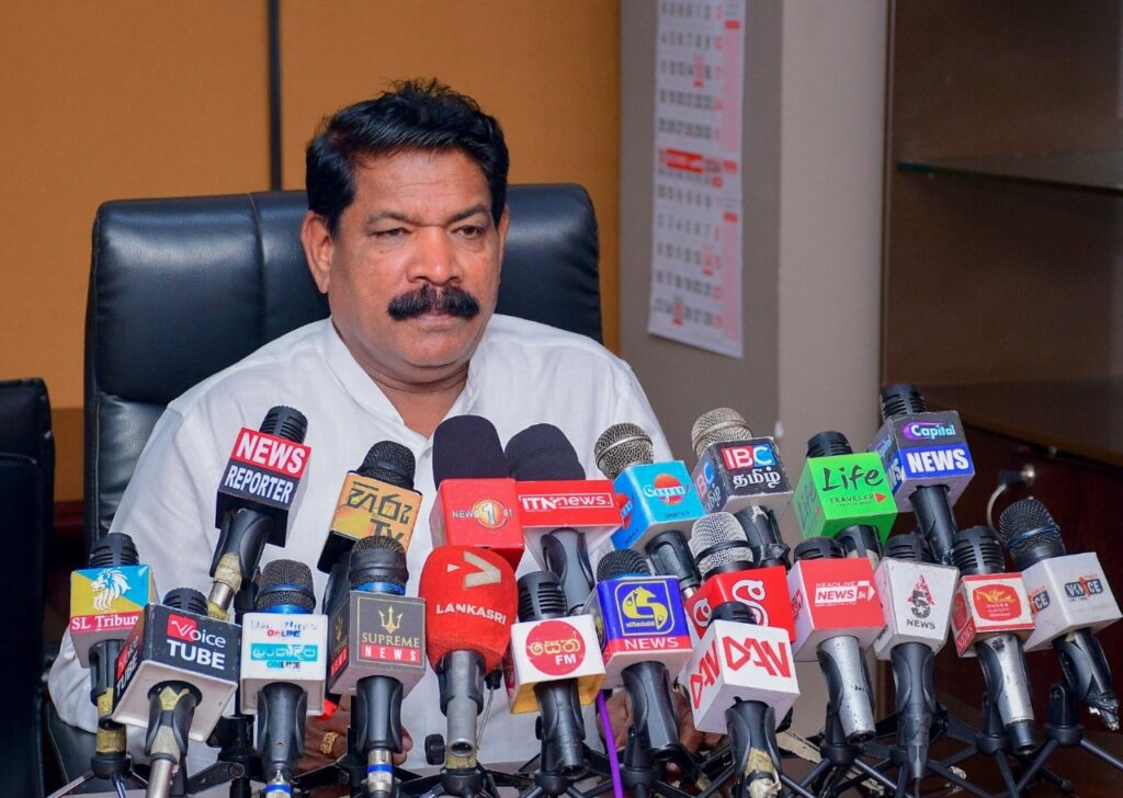 6.WhatsApp_Image_2024-11-20_at_09.04.56