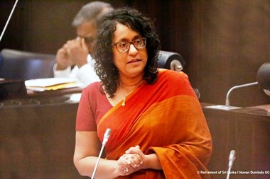 harini-amarasuriya-120725-seithy